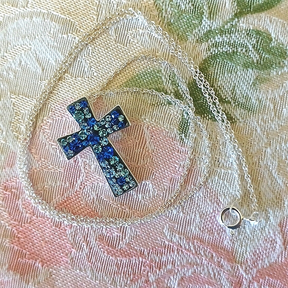 NWT Crystalogy Fine Silverplated Blue Crystal Cross - Picture 6 of 7